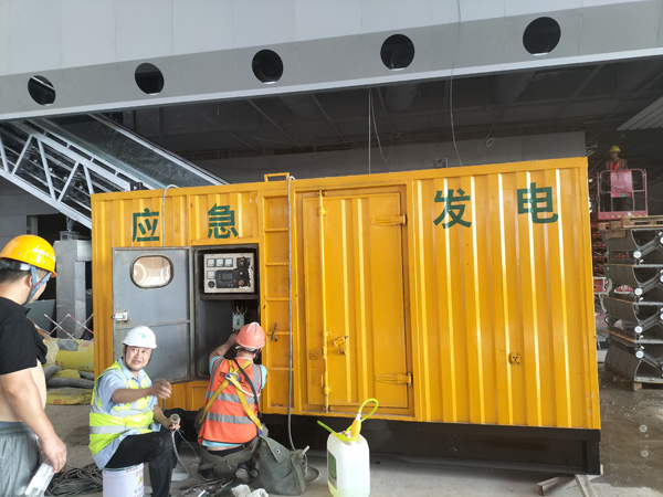 张家港怎样判断空气滤清器是否需要更换？